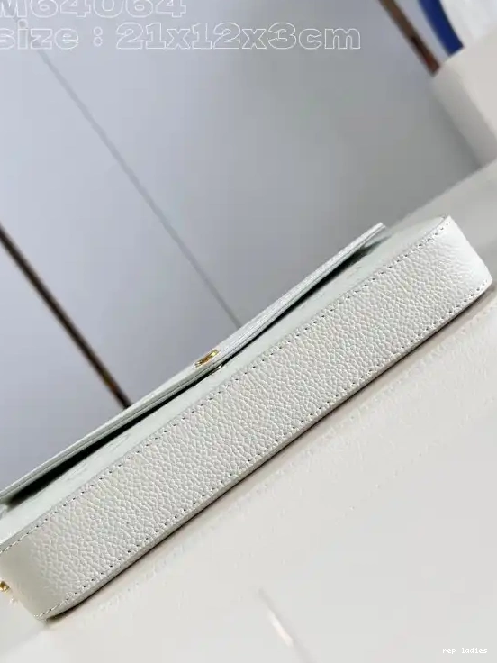 Cheap FÉLICIE VUITTON POCHETTE LOUIS 0628